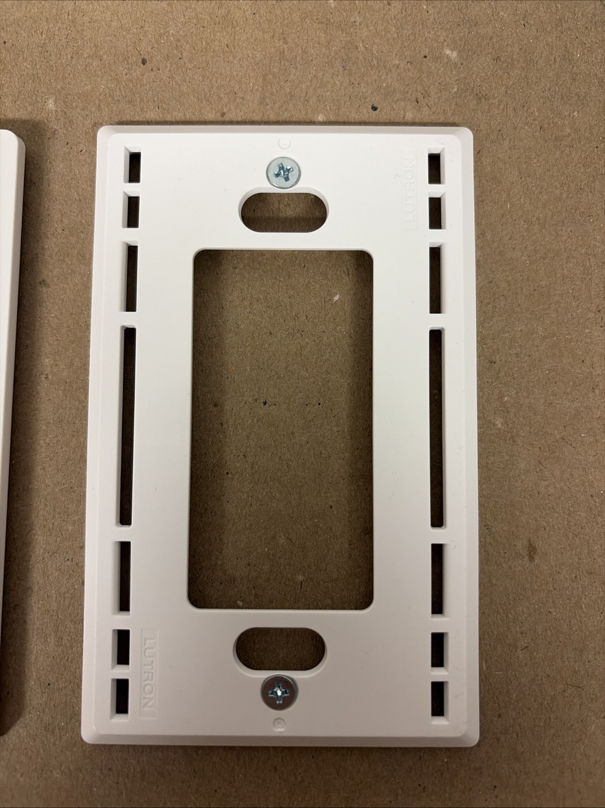 LUTRON CW-1-WH SCREWLESS WALL PLATE (96 PACK) NEW – ORIGINAL _ OEM