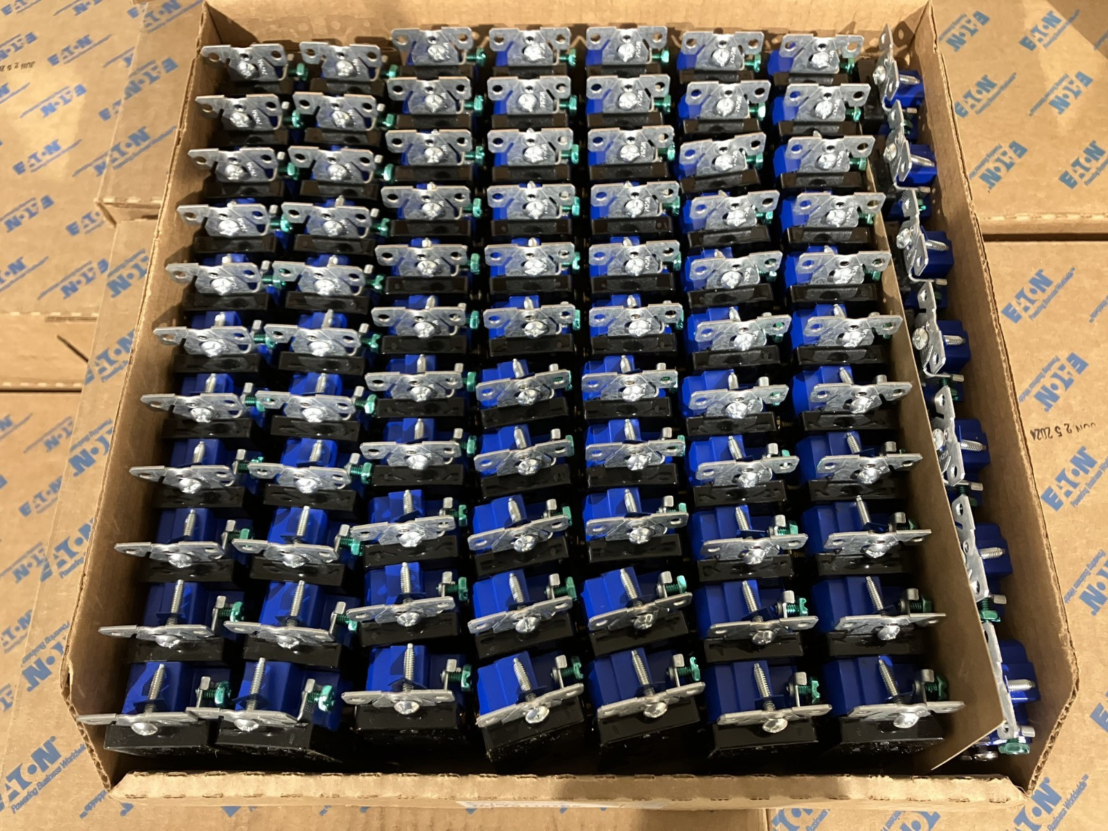 Lot of 84 Eaton Black Decorator Receptacle Duplex Outlet 5-15R 15A 125V TR1107BK