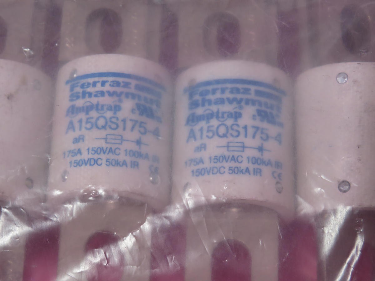 LOT OF 18 FERRAZ SHAWMUT A15QS175-4 MERSE 175A 150VAC 100KA 152 VDC 50 KA IR FUS