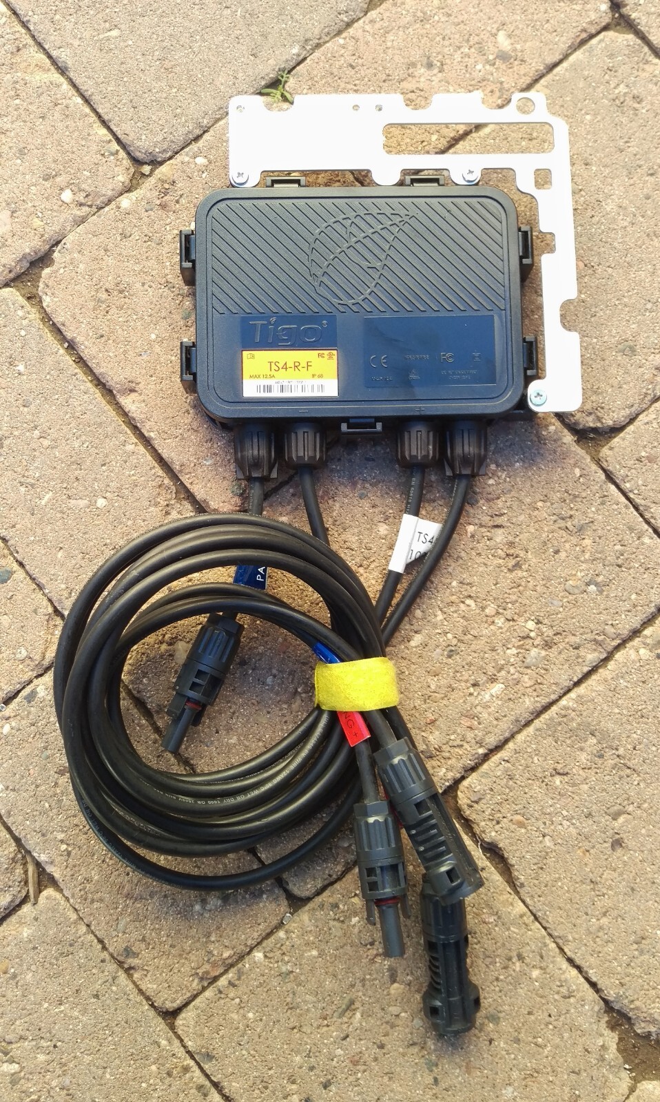 Rapid Shutdown Equipment Tigo TS4-R-F with aluminum mount NIce