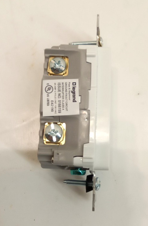 Legrand 1597TRW GFCI Duplex Receptacle Tamper Resistant Self-Test 15A 125VAC WH