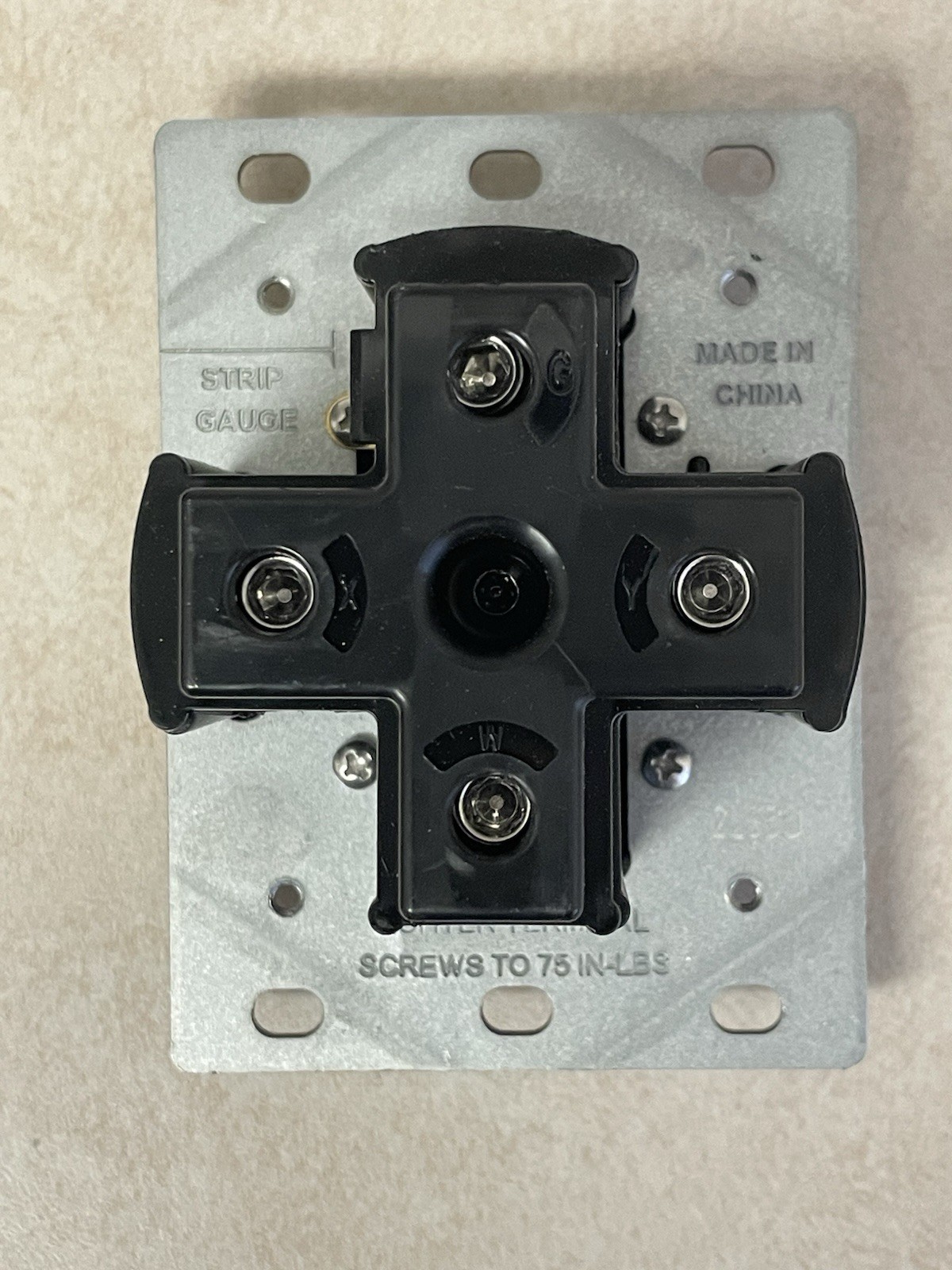 Leviton 50 Amp 125/250 Volt EV Power Outlet/Receptacle, NEMA 14-50R, Black