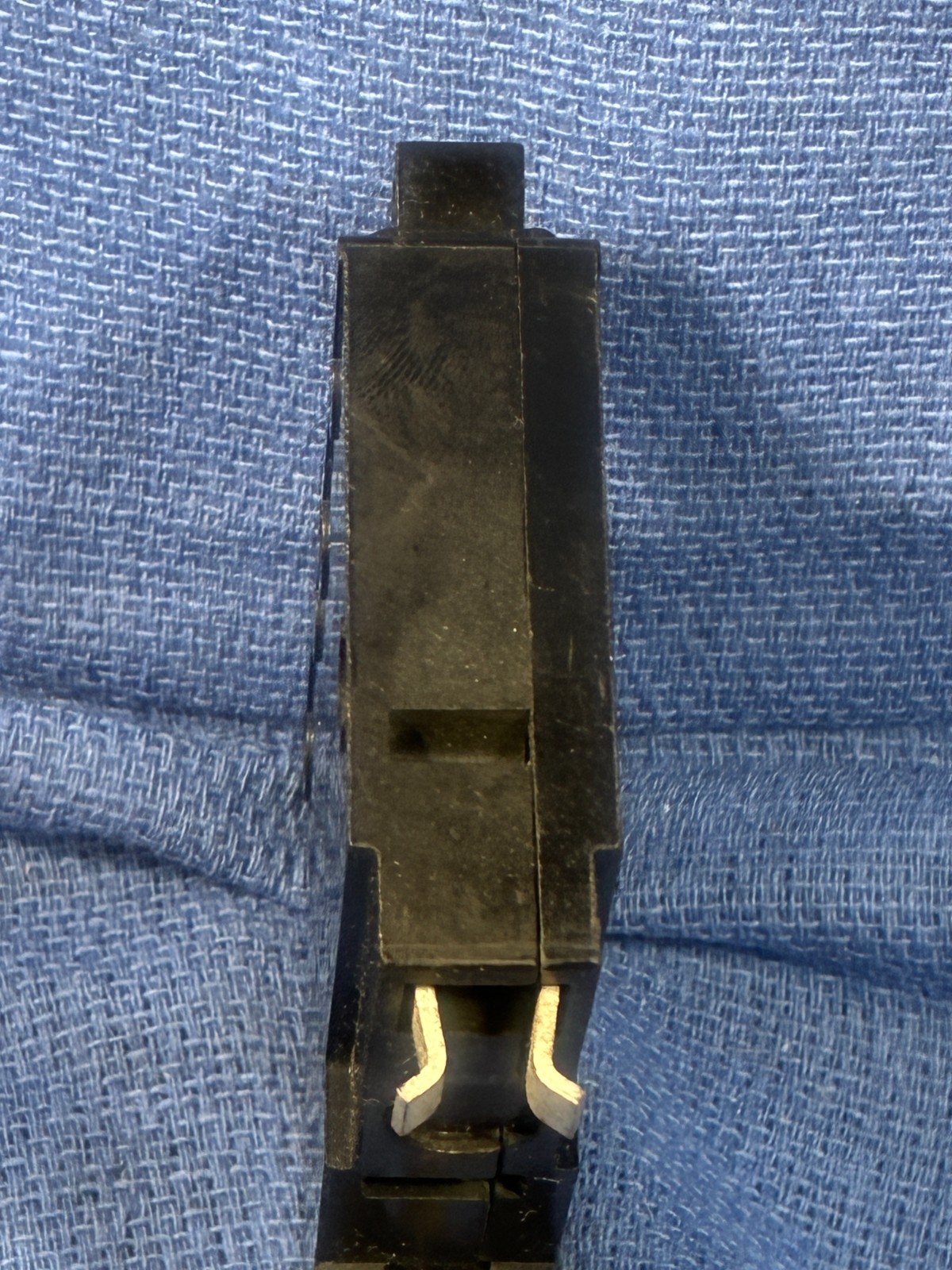 SQUARE D QOT CTL 2020 QOT2020 2 POLE 2 CIRCUIT BREAKER TANDEM PIGGYBACK W/ HOOK