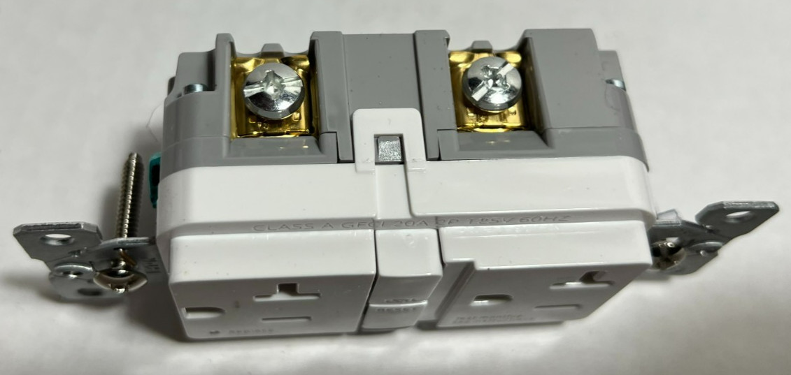 Eaton Slim GFCI Receptacle GF20W 20A 125V White Open Box
